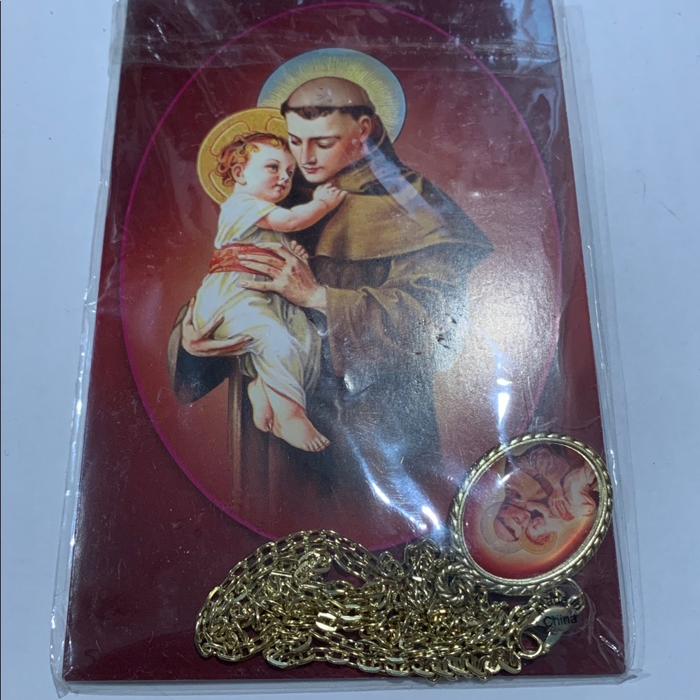 Vintage St Anthony of Padua pendant on 18” gold tone chain